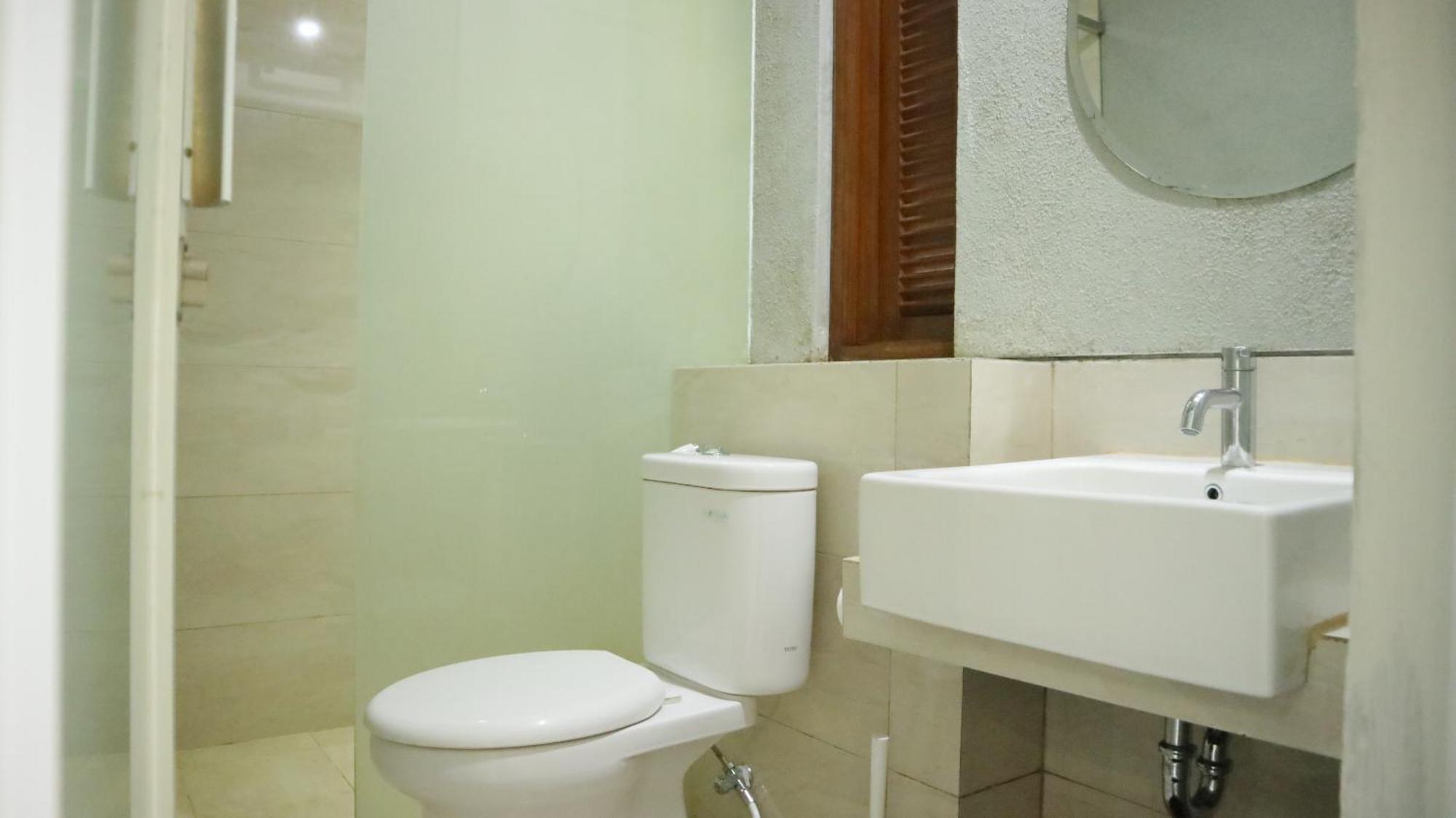 Proven Living Hotel Bandung Exterior photo